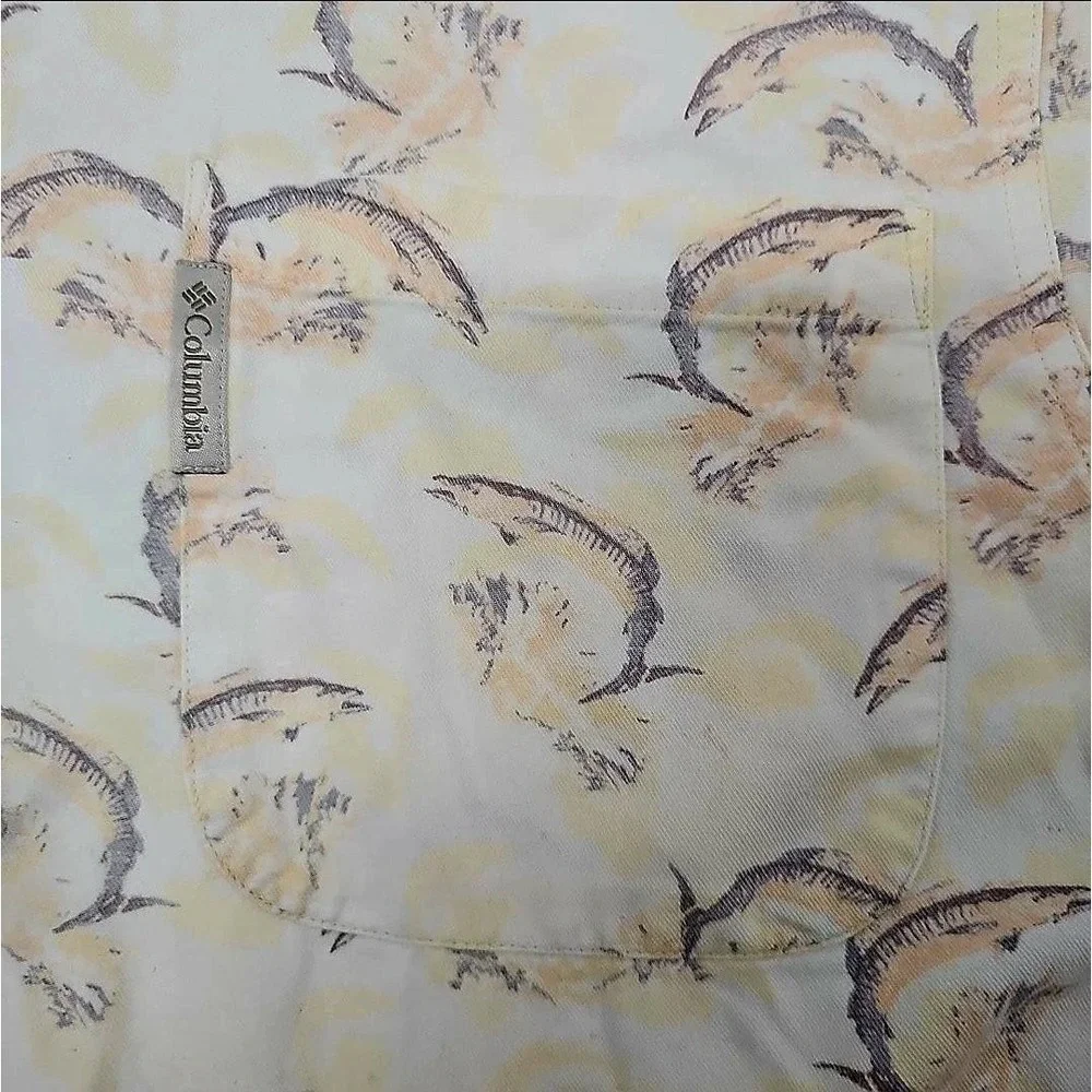 Columbia Shirt M Marlin Fish Print Short Sleeve‎ Button Down Pocket Outdoors